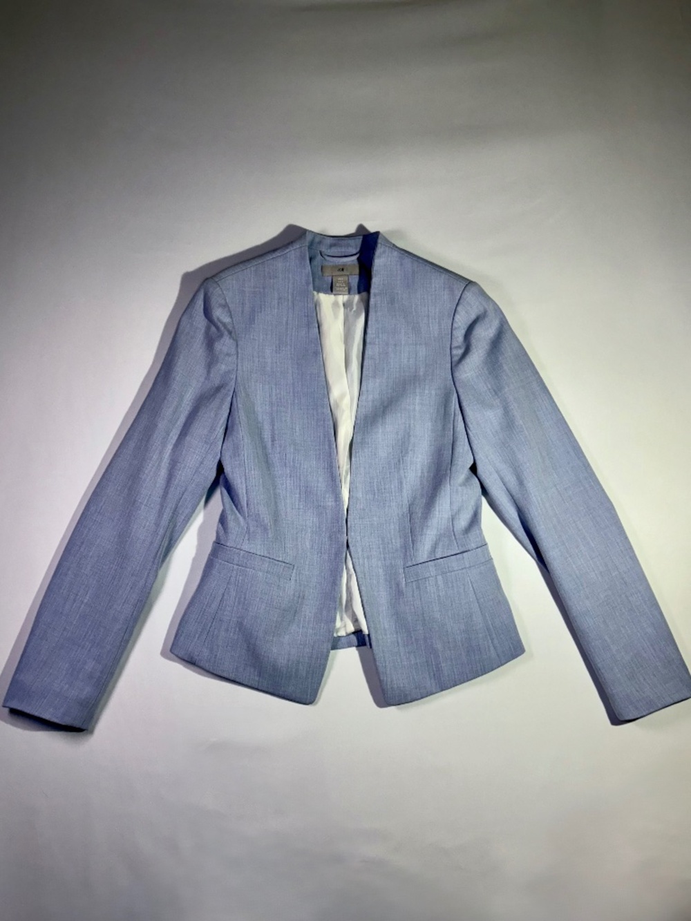 H& M Light Blue Collarless Open Front Blazer-Size 2